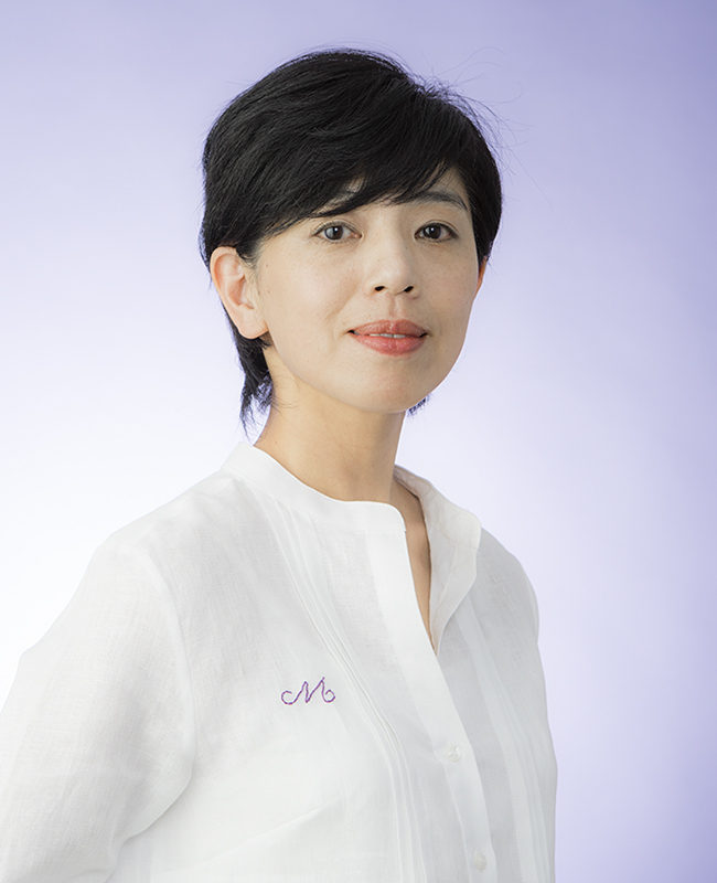 高橋牧子,すがたかたち